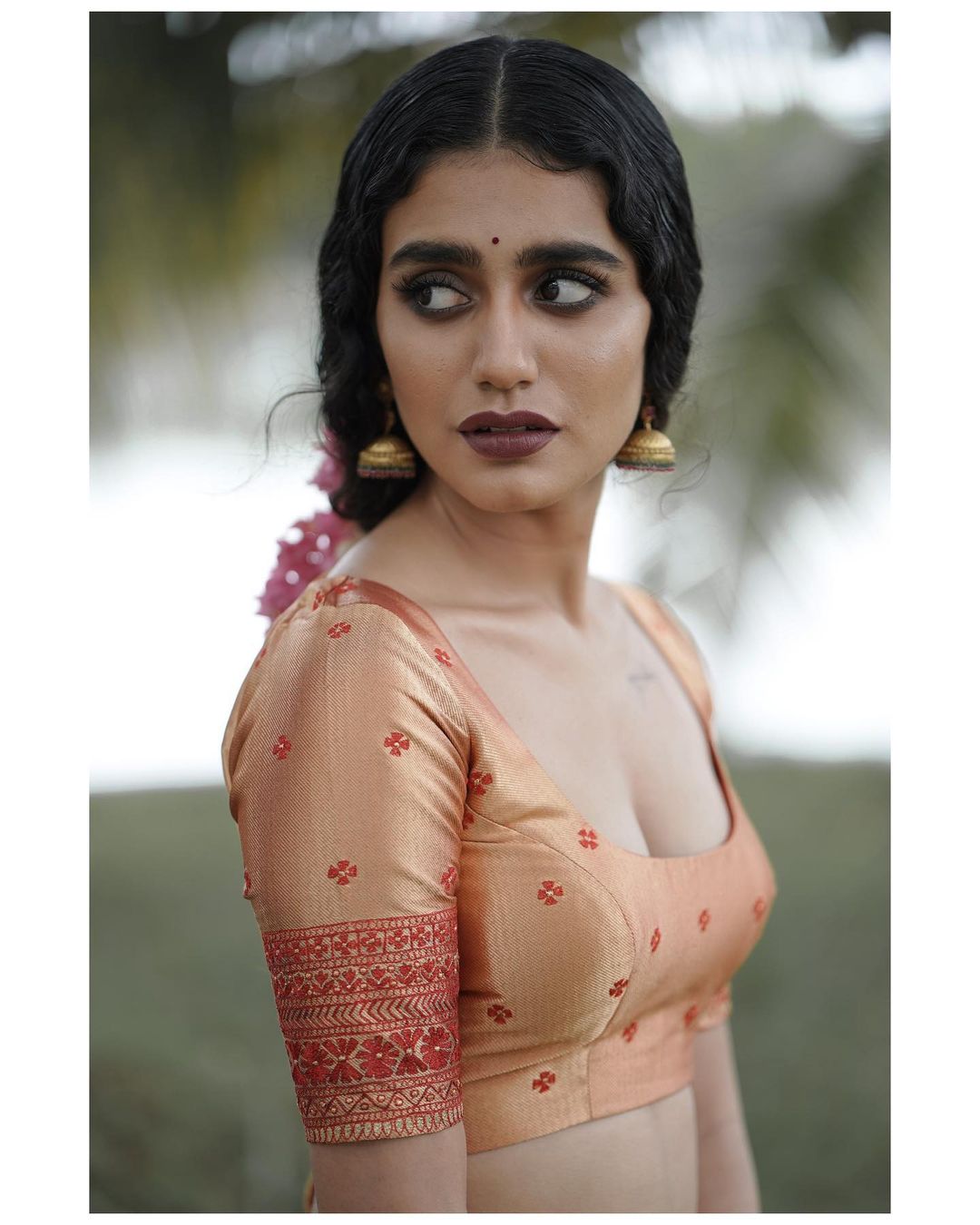 Malayalam Heroine Priya Varrier Actress, Mallu Aunty Celebrity, PriyaWarrier Beautiful 2